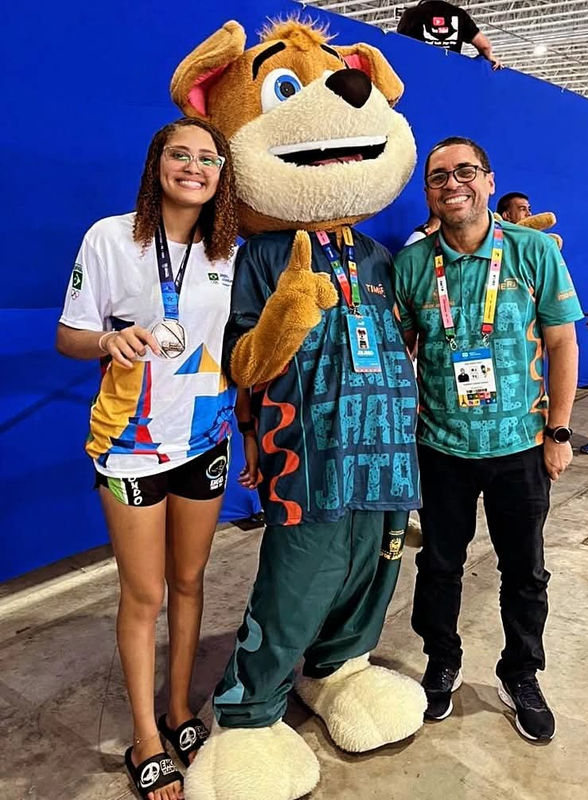 Mascote caramelo dos jogos escolares